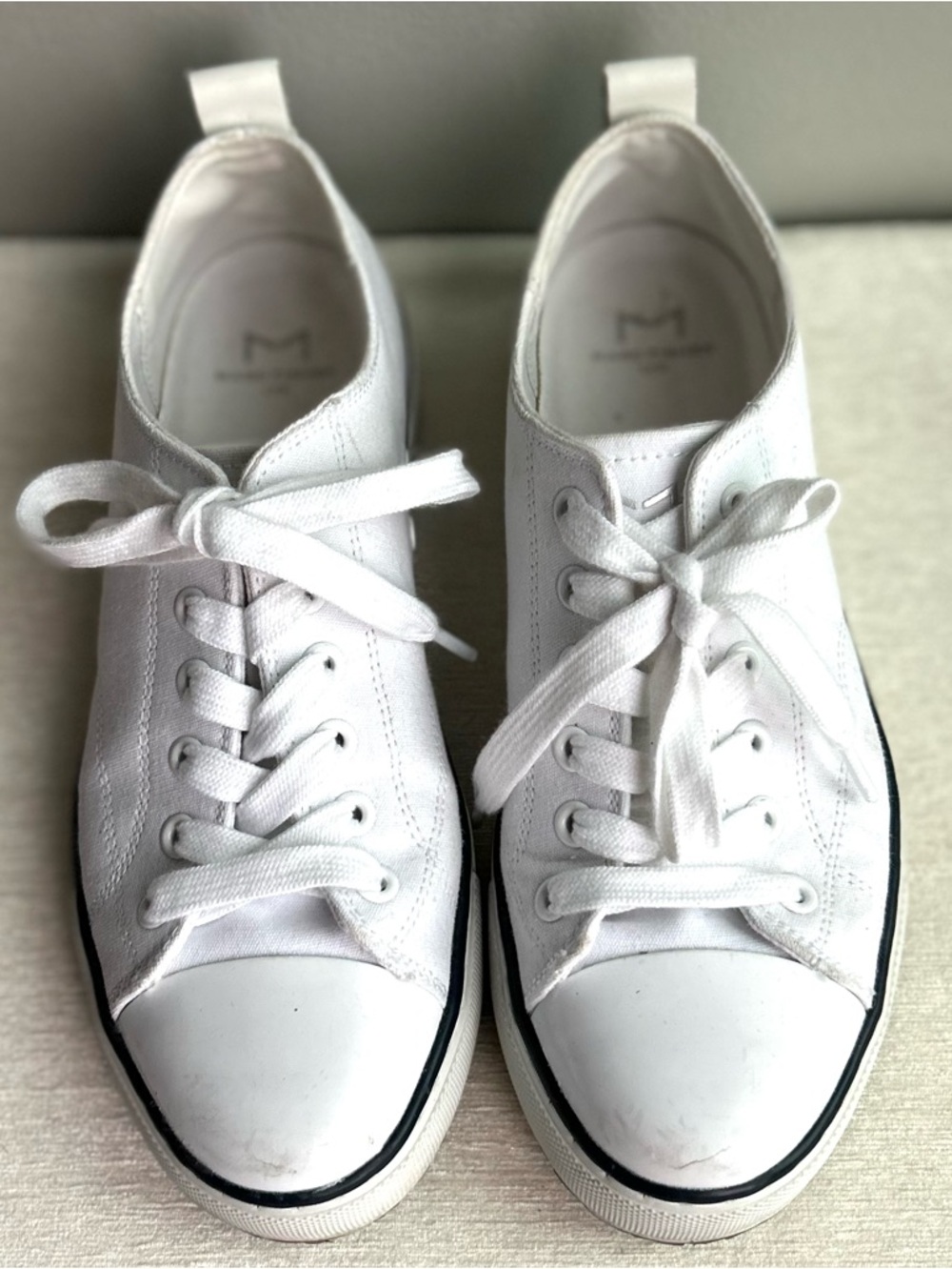 MARC FISHER white canvas shoes 7.5 excellent ⭐️⭐️⭐️